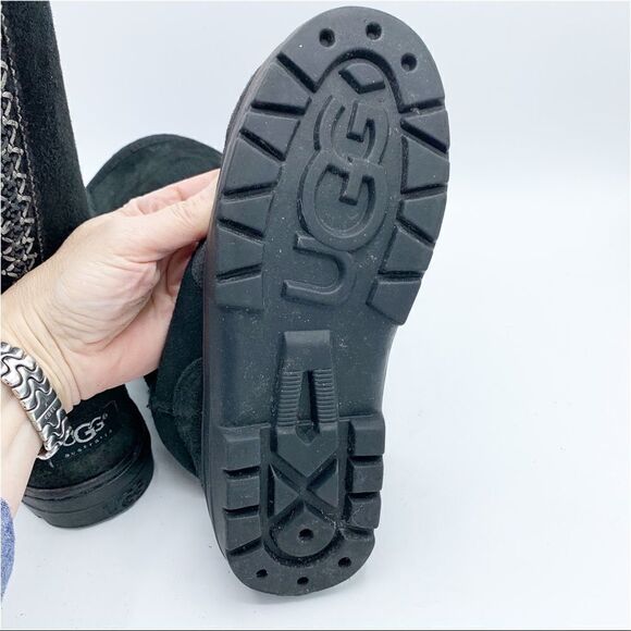 UGG Tall Boot - Black - 6 Wide - Picture 12 of 14